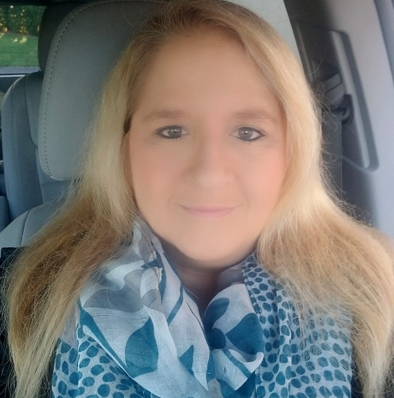 debbiehole